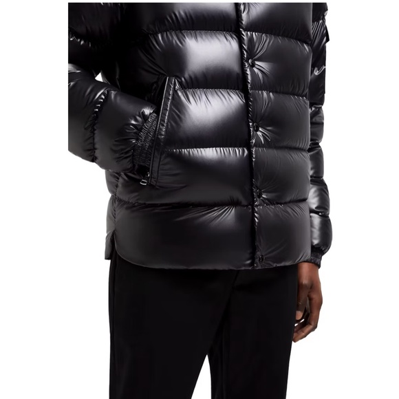 Moncler Lule Short Down Jacket - Picture 4 of 6